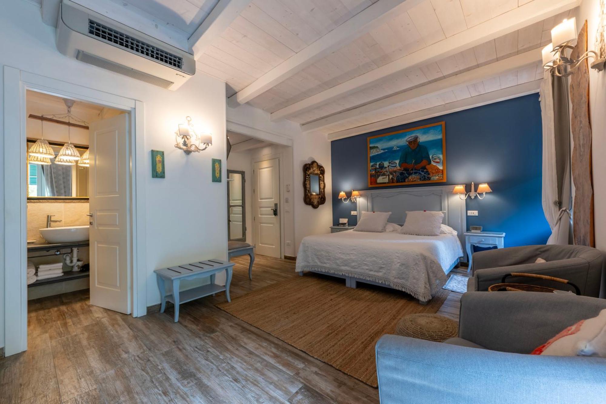 Valentina Hotel *